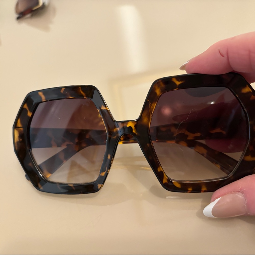 Tortoise Shell Hexagon Sunglasses